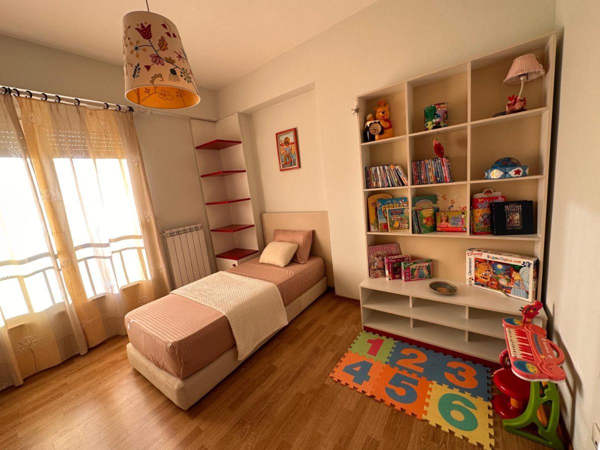 Casa Mia - Hidden Gem Near The New Boulevard Lägenhet Tirana Exteriör bild