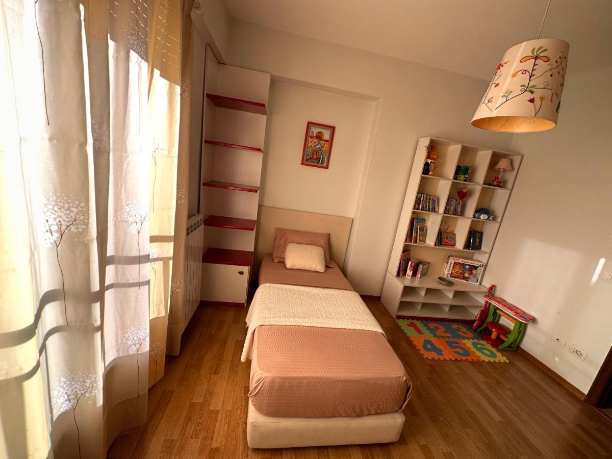 Casa Mia - Hidden Gem Near The New Boulevard Lägenhet Tirana Exteriör bild